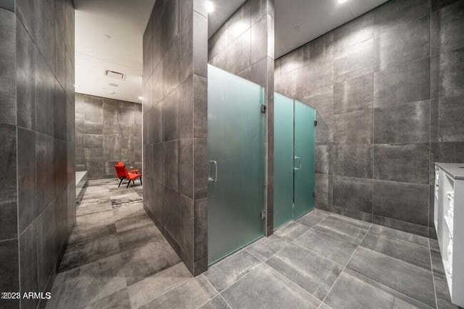 Building Photo - 7180 E Kierland Blvd