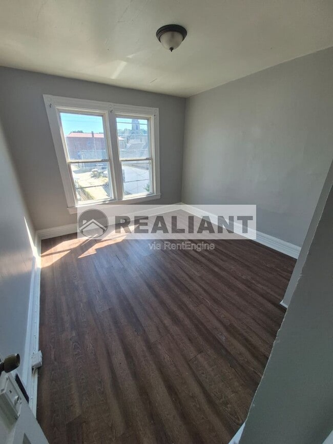 Building Photo - 316 Lafayette Ave