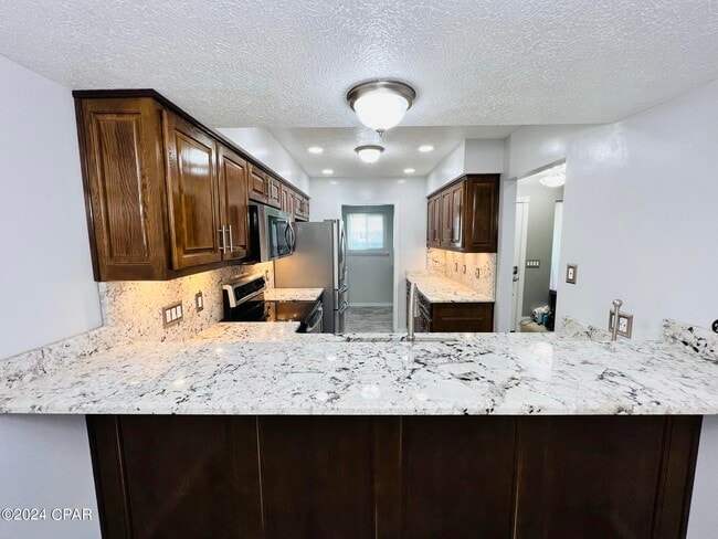 Building Photo - 8623 N Lagoon Dr