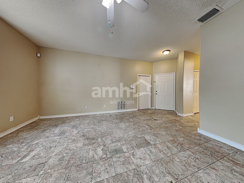 Building Photo - 11542 Wellman Dr