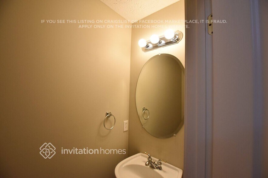 Building Photo - 156 Wyckliffe Dr