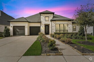 Building Photo - 1823 Camille Park Dr