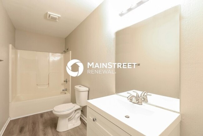 Building Photo - 3 Bedroom Pet-Friendly Home in Kansas City...
