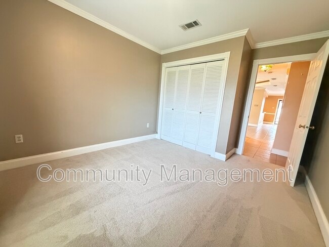 Building Photo - 5140 W Hunters Chapel Ct