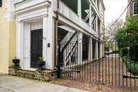 Building Photo - Downtown Cottage- Fully Furnished