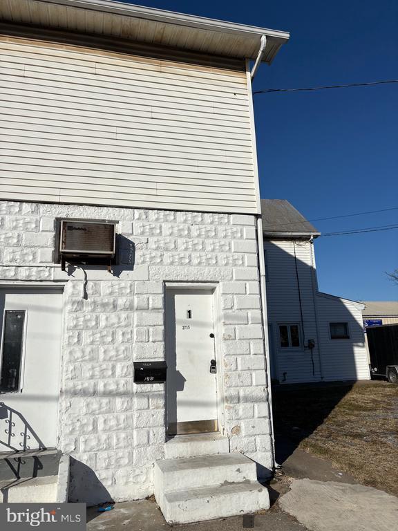 Building Photo - 2715 Hammonds Ferry Rd