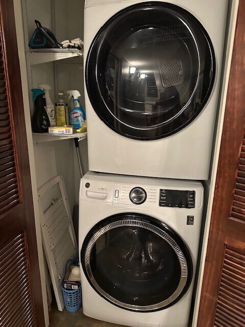 Building Photo - 6480 Bayou Glen Rd