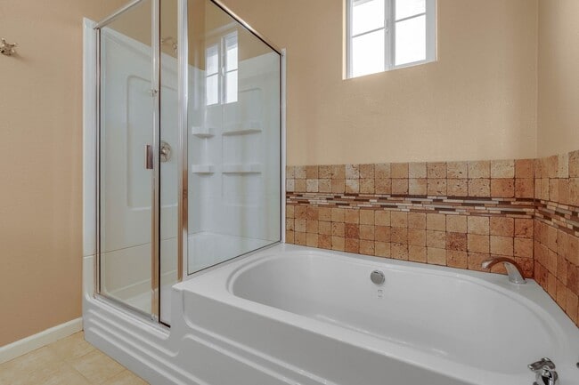 Building Photo - Renovated 3-Story Rocklin Townhome with Two-Car Garage!