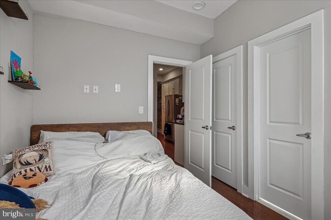 Building Photo - 30 Hanover Pl NW