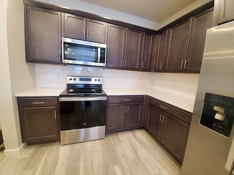 Kitchen - 2794 Barnstormer St