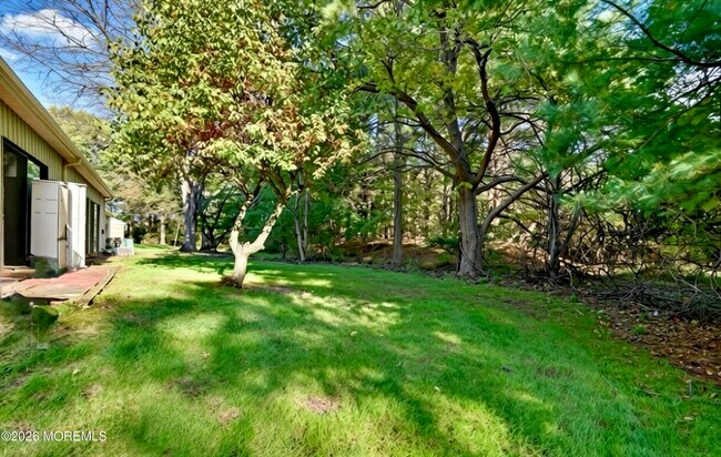 Building Photo - 210 Covered Bridge Blvd