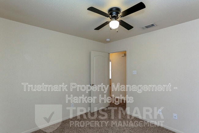 Building Photo - 411 Brittney Way