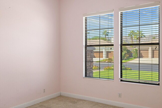 Building Photo - 49460 Rancho San Francisquito