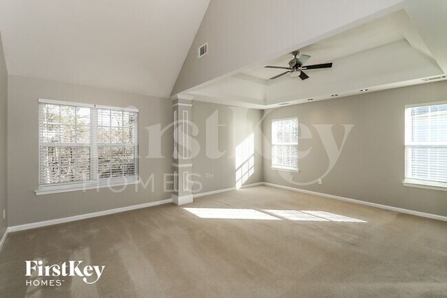 Building Photo - 117 River Pass Ct NE