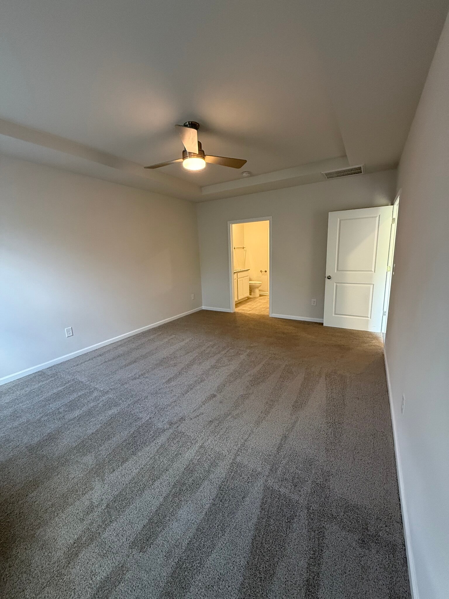 Building Photo - 374 Highline Trl