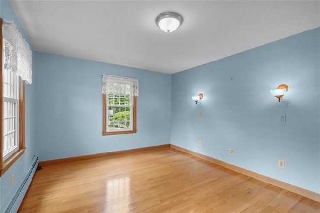 Building Photo - 155 Cedar Ave