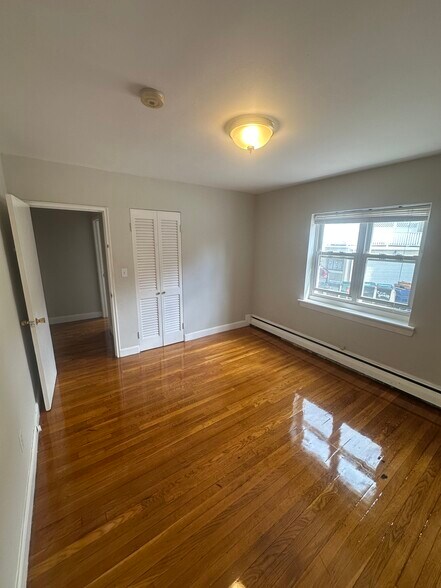 Building Photo - 63 Selkirk Rd