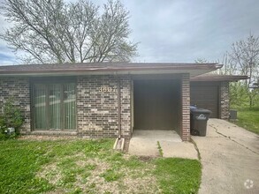 Building Photo - Southside Duplex