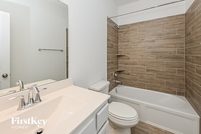 Building Photo - 9611 Pleasant Way