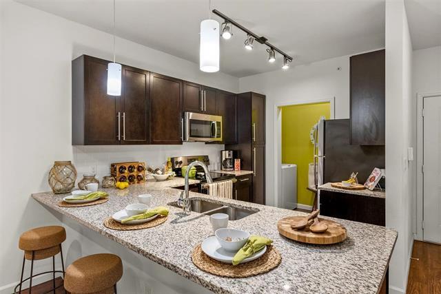 Building Photo - 12700 Ridgeline Blvd