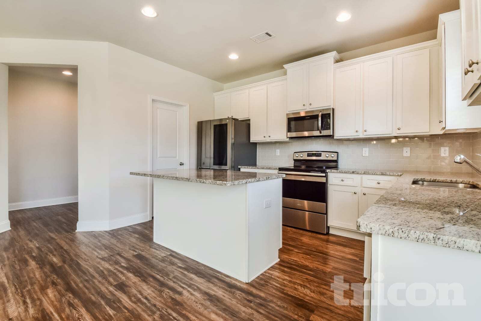 Building Photo - 4302 Bella View Dr