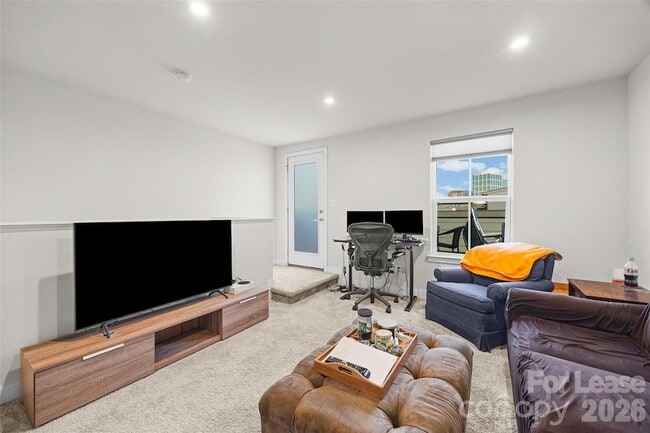 Building Photo - 424 Music Hall Wy