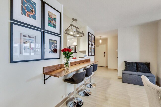 Building Photo - 1000 N Lake Shore Dr