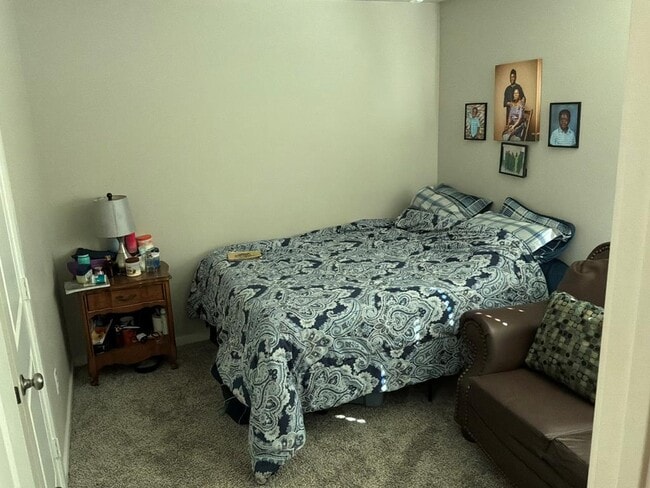 Building Photo - 1303 Terra Cotta St