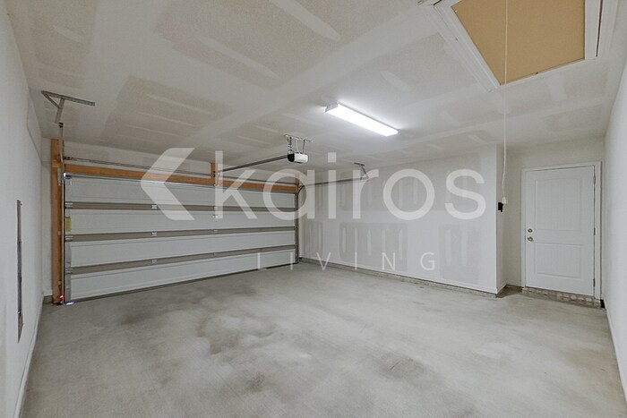 Building Photo - 117 ORTHELLO COURT