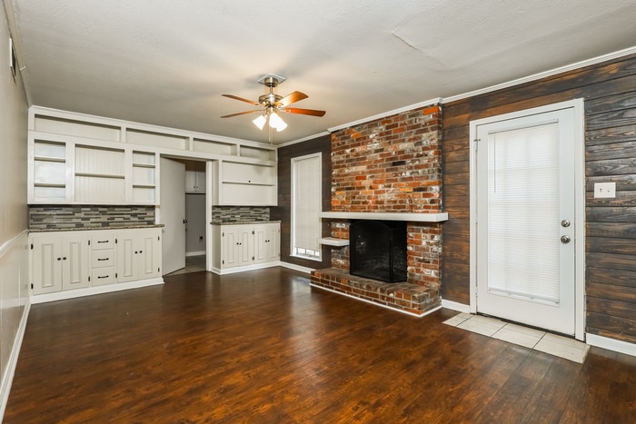 Building Photo - 5115 Shirlwood Dr