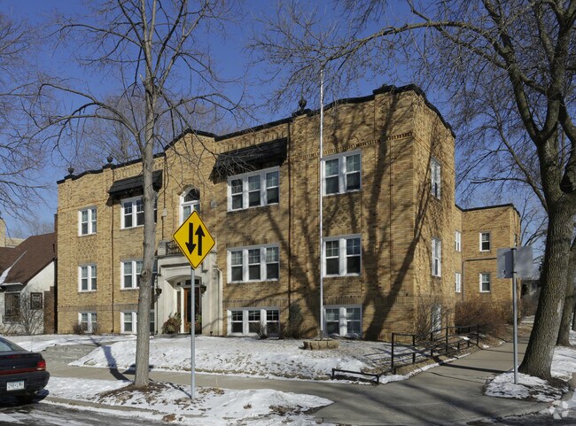 Building Photo - 3447 Garfield