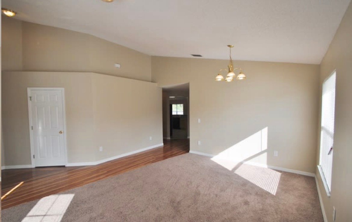Building Photo - 418 Saragassa Ave