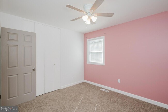 Building Photo - 630 Sequoia Dr