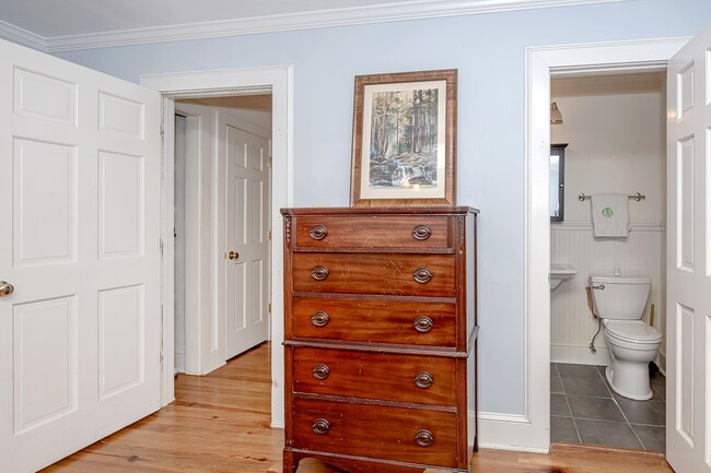 Building Photo - Coastal Living at Its Best – Fully Furnish...