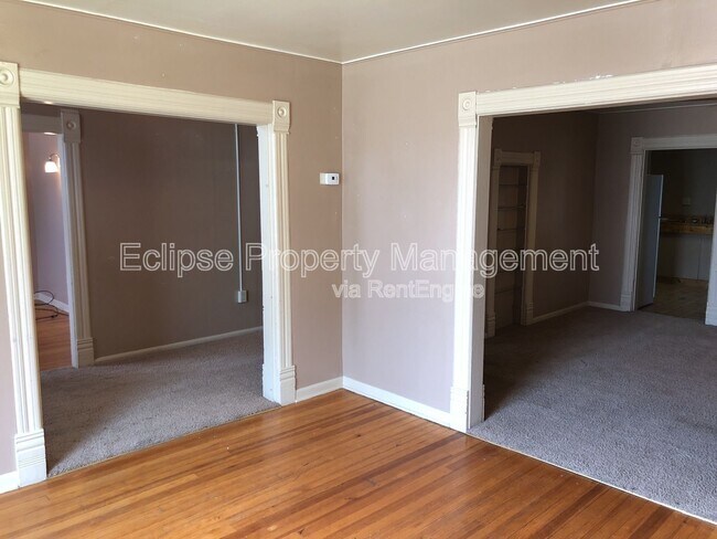 Building Photo - 721 3rd St