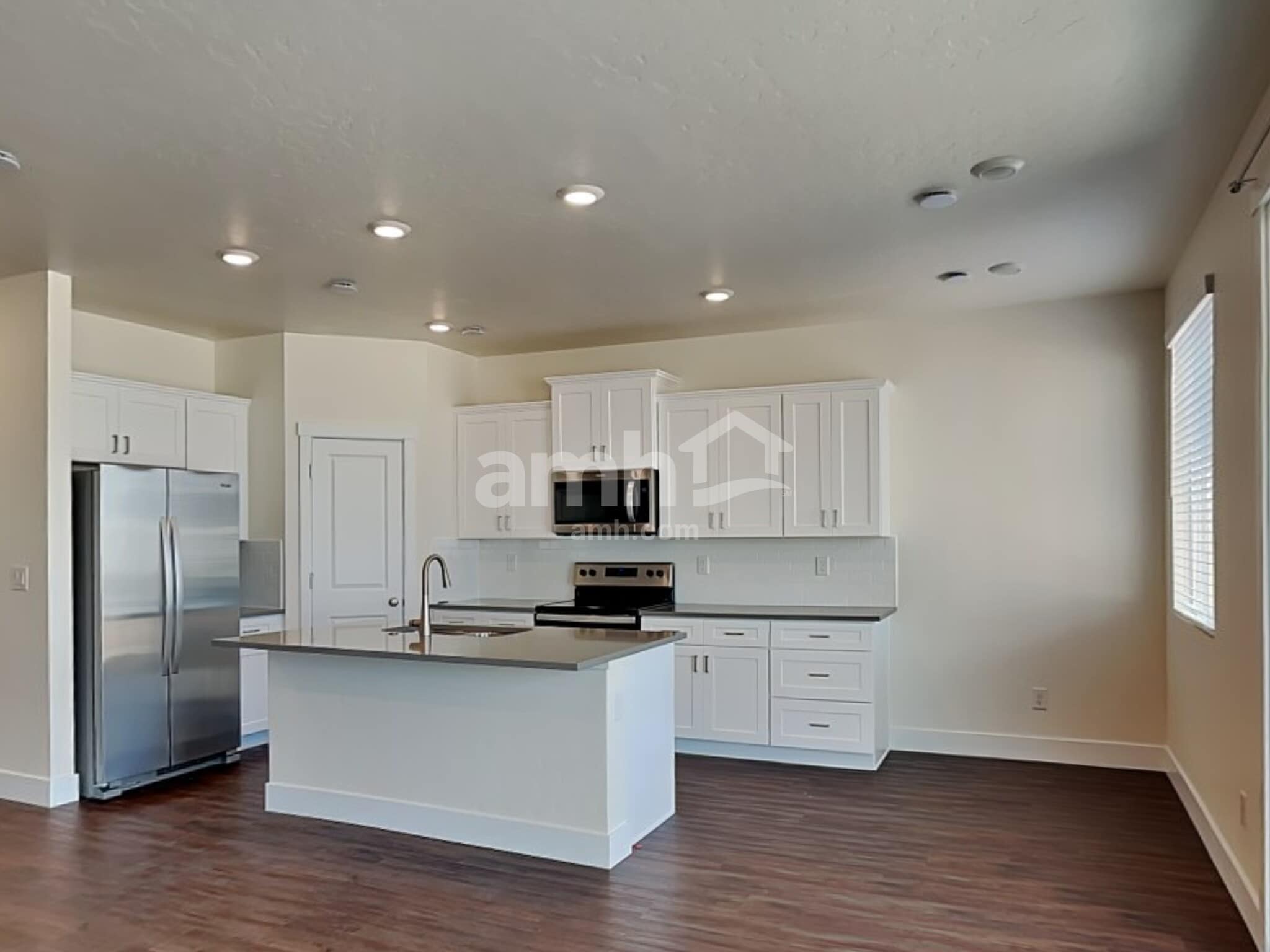 Building Photo - 1408 E Ludlow St