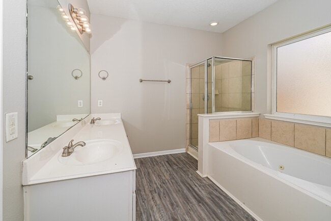 Building Photo - 4162 Wells Mark Dr