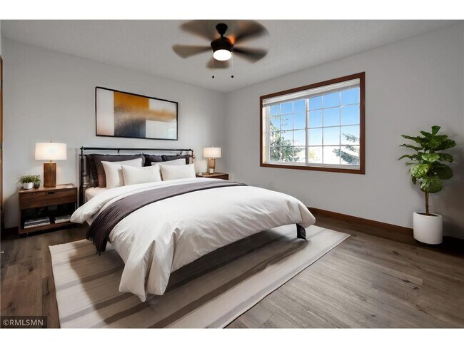 Building Photo - 17397 Glacier Wy
