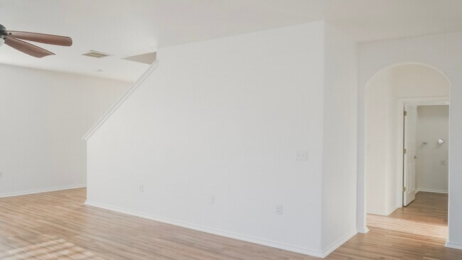 Building Photo - 8823 Mission Brk