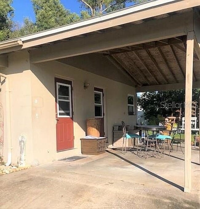 Building Photo - 1ST MONTH FREE RENT 3 Bed 1 Bath Home | Pet Friendly | Washer Dryer Hook Ups | Section 8 Welcome