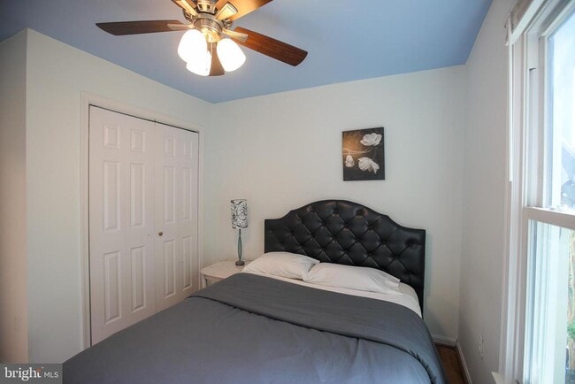 Building Photo - 746 S Granada St