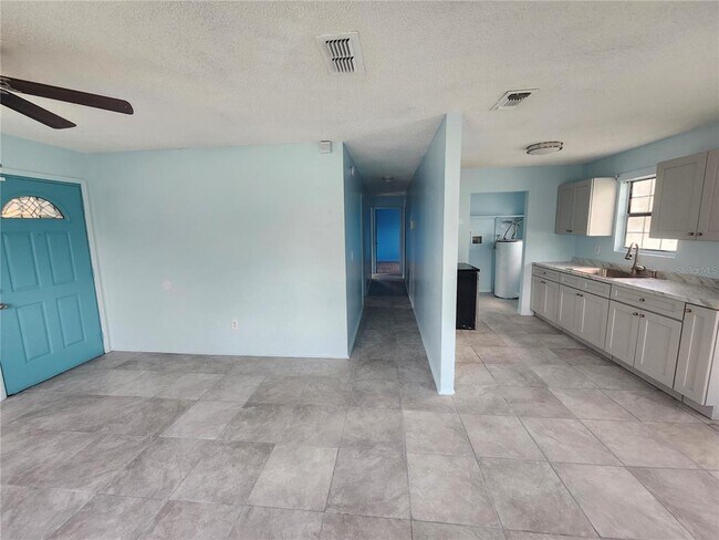 Building Photo - 1038 26th St