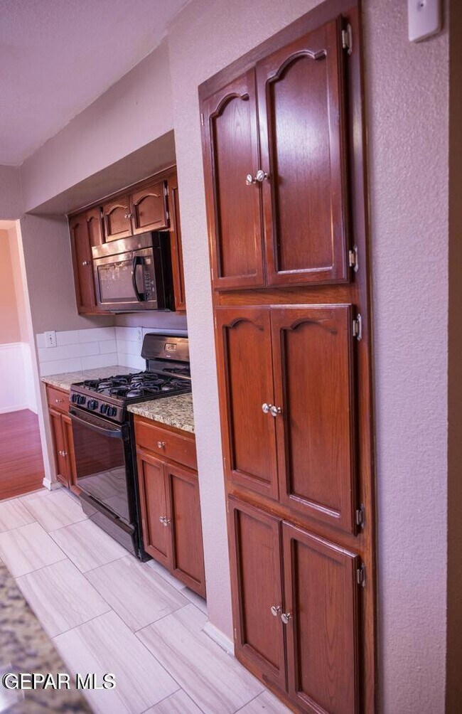 Building Photo - 12508 Tierra Cuervo Dr