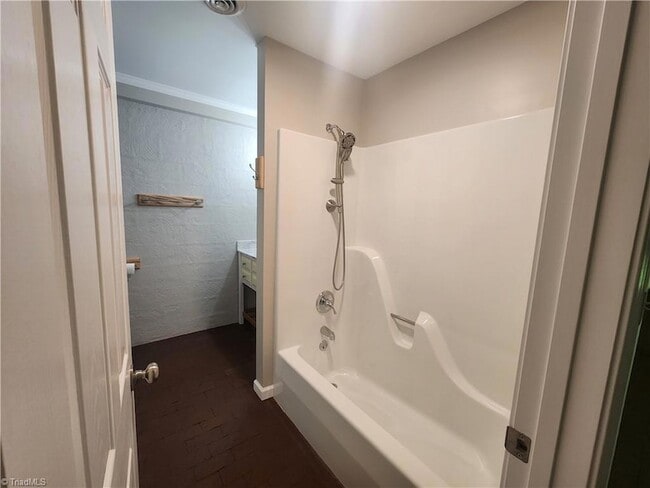 Building Photo - 59 Pear Tree Ln
