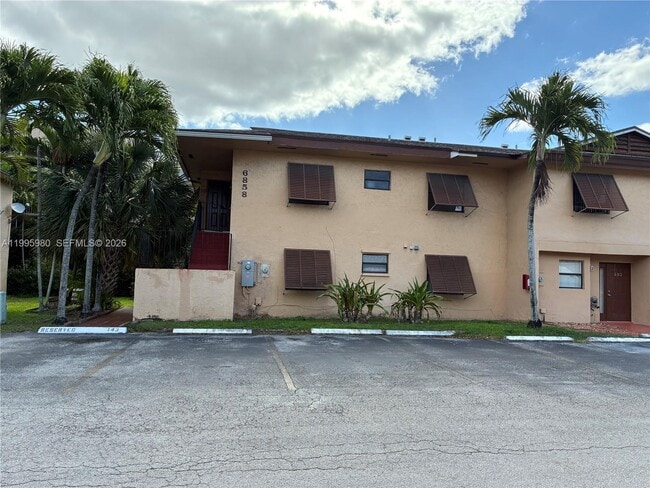 Building Photo - 6858 NW 173rd Dr