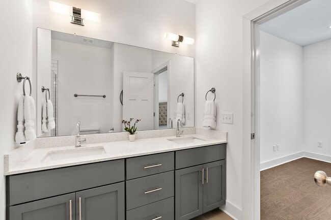 Building Photo - Edgehill Villages Townhomes