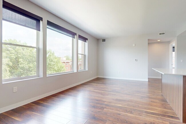 Floorplan - 520 E Armour