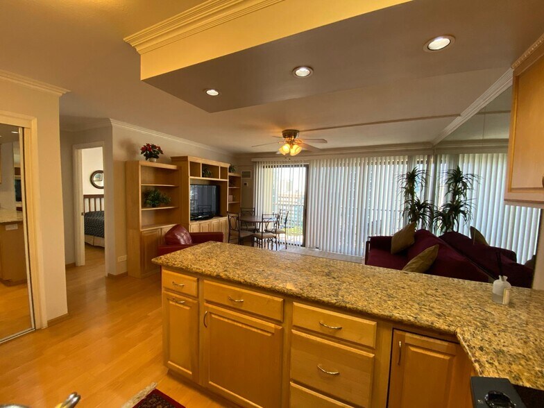 Building Photo - 2140 Kuhio Ave.