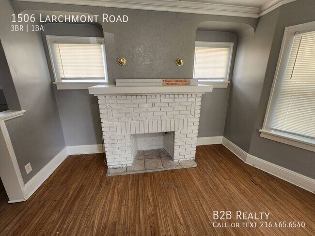 Building Photo - 1506 Larchmont Rd