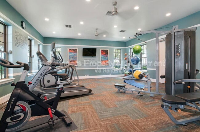 Building Photo - 7028 Beauhaven Ct